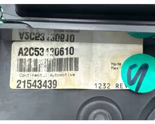 Mack CXU613 Instrument Cluster