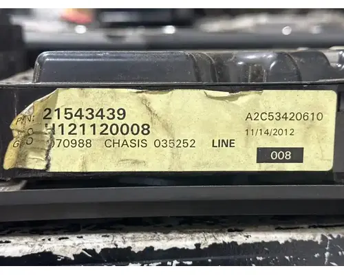 Mack CXU613 Instrument Cluster