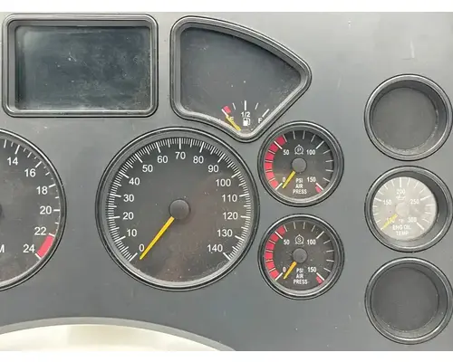 Mack CXU613 Instrument Cluster