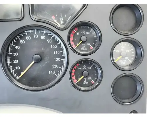 Mack CXU613 Instrument Cluster