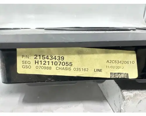 Mack CXU613 Instrument Cluster