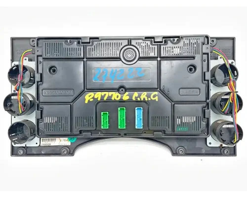 Mack CXU613 Instrument Cluster