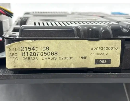 Mack CXU613 Instrument Cluster