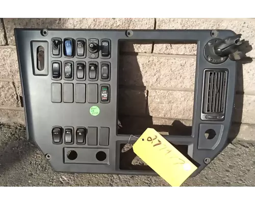Mack CXU613 Interior Parts, Misc.