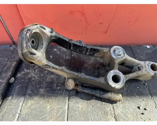Mack CXU613 Radiator Core Support