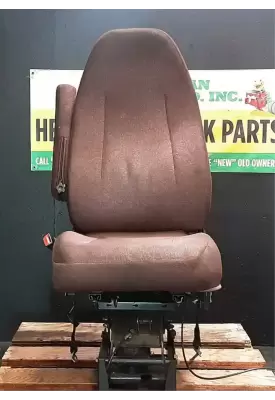 Mack CXU613 Seat, Front