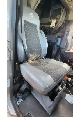 Mack CXU613 Seat, Front