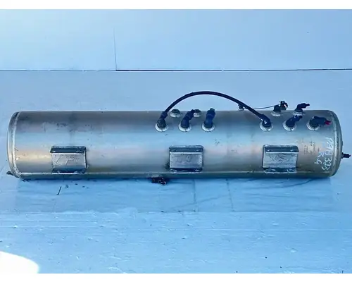 Mack CXU632 Air Tank