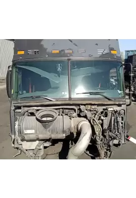 Mack CXU633T Cab