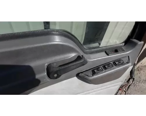 Mack CXU633T Door Assembly, Front