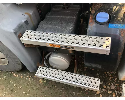 Mack CXU Battery Box