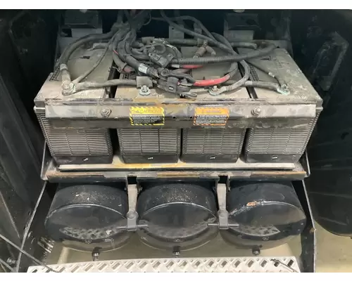 Mack CXU Battery Box