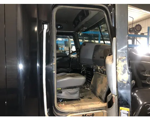 Mack CXU Cab Assembly