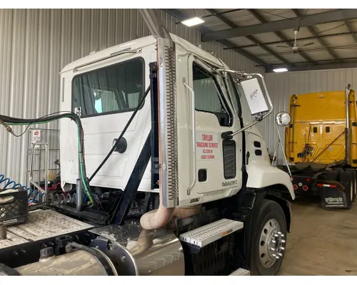 Mack CXU Cab Assembly