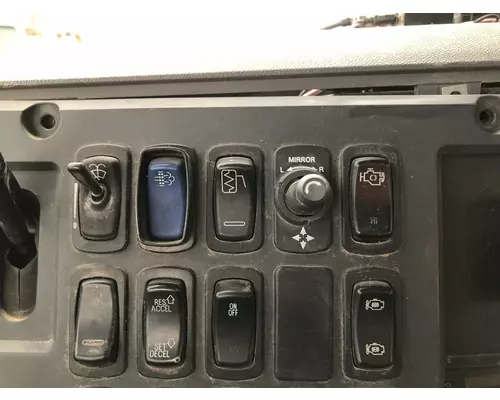 Mack CXU Dash Assembly
