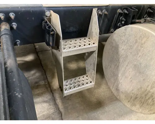 Mack CXU Engine Brackets, Misc.