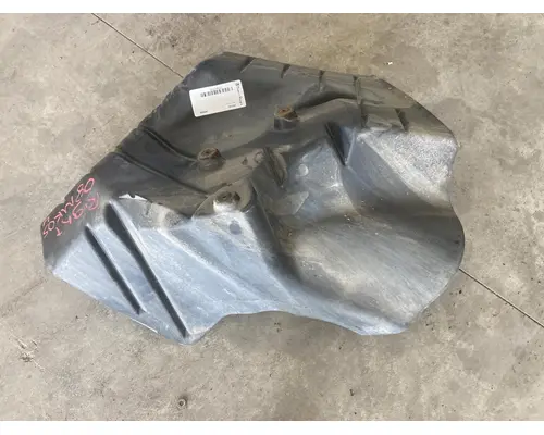 Mack CXU Fender, Inner