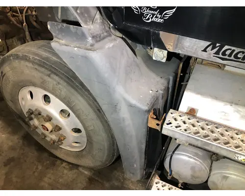 Mack CXU Fender