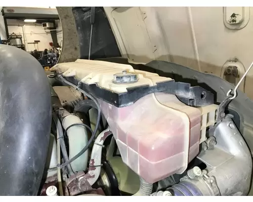 Mack CXU Radiator Overflow Bottle  Surge Tank