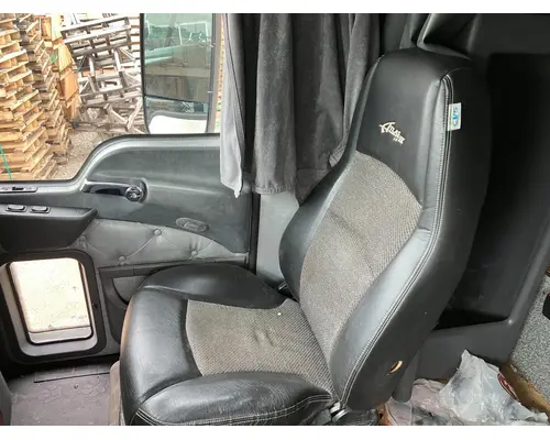 Mack CXU Seat (non-Suspension)