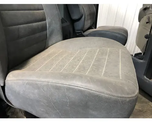 Mack CXU Seat (non-Suspension)
