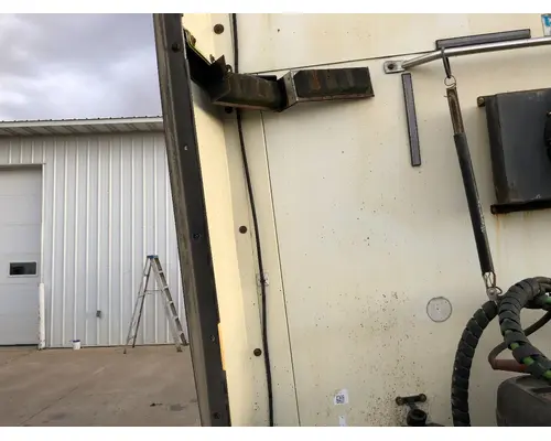 Mack CXU Sleeper Fairing