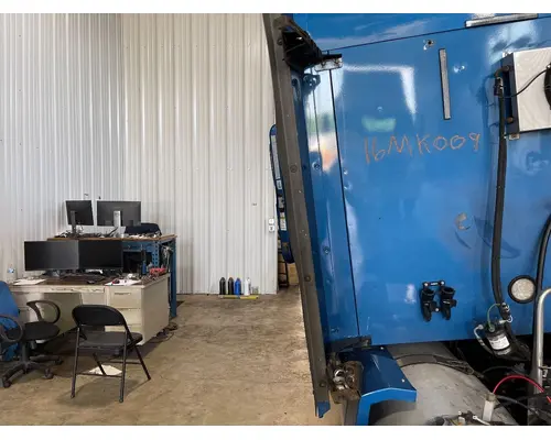 Mack CXU Sleeper Fairing