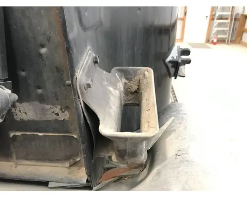 Mack CX Hood Rest