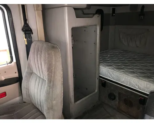 Mack CX Sleeper Cabinets