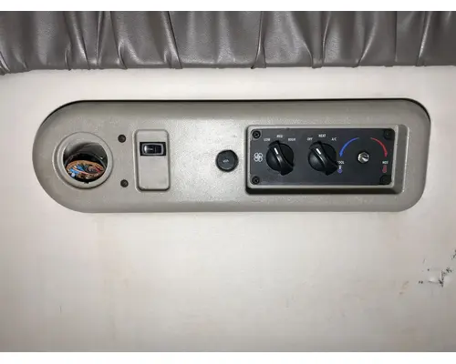 Mack CX Sleeper Controls