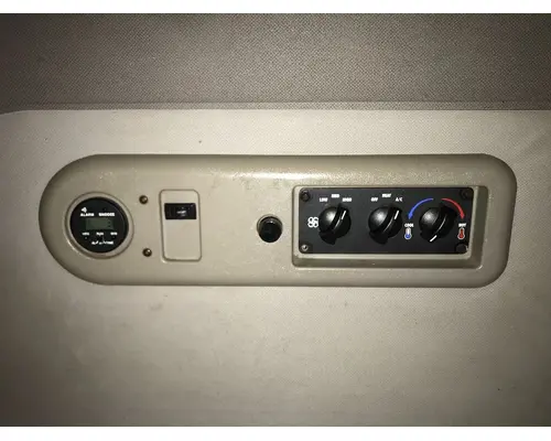 Mack CX Sleeper Controls