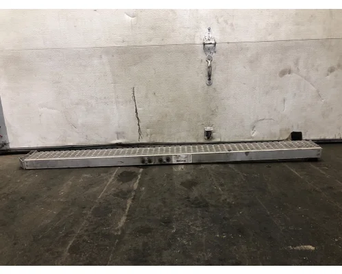 Mack CX Step (Fuel Tank, Fairing