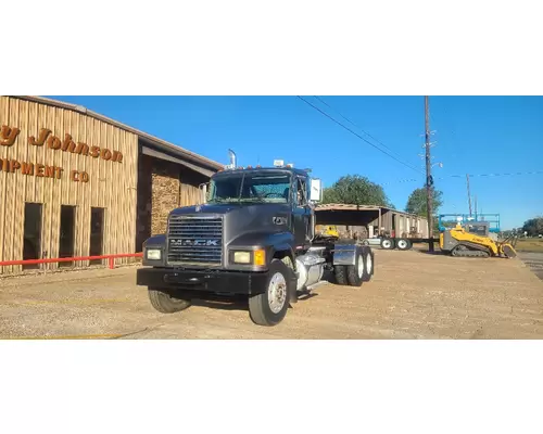 Complete Vehicle Mack CH 613 Bobby Johnson Equipment Co., Inc.