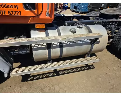 Fuel Tank MACK CH612 Garabedian Equipment Company, Inc - Fresno