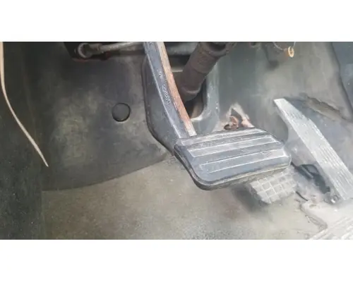 Brake / Clutch Pedal Box MACK CH613 B &amp; W  Truck Center