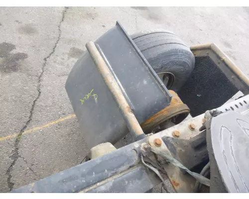Fender Moulding MACK CH613 LKQ Western Truck Parts