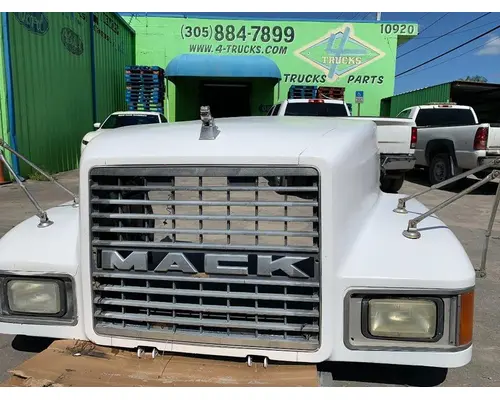 Hood MACK CH613 4-trucks Enterprises LLC