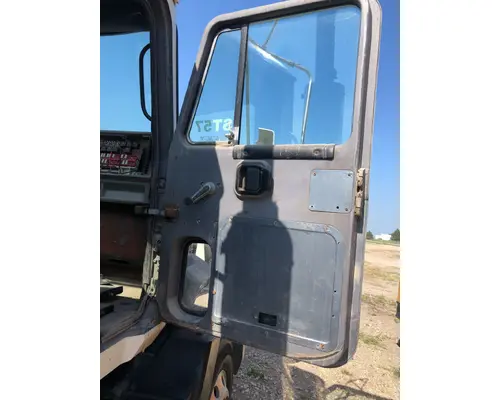 Door Glass, Front Mack CH Vander Haags Inc Sp