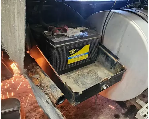 Battery Box Mack CHN613 Complete Recycling Group LLC