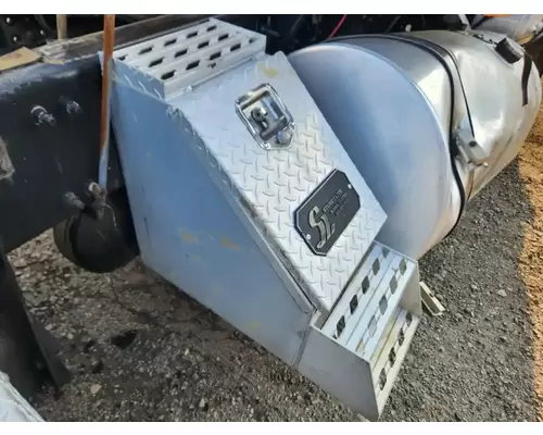 Tool Box Mack CHN613 Complete Recycling Group LLC