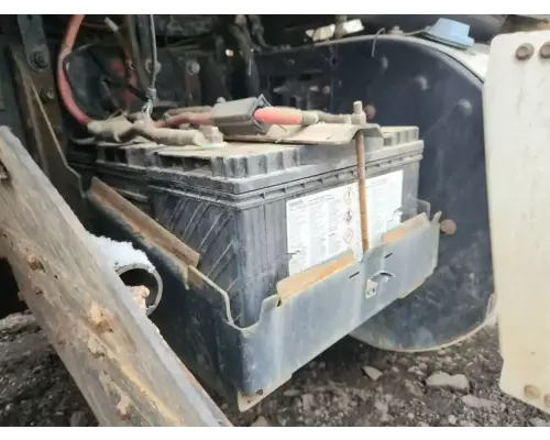 Battery Box Mack CHU613 Complete Recycling