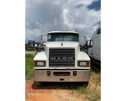 Bumper Assembly, Front MACK CHU613 Hd Truck Repair &amp; Service