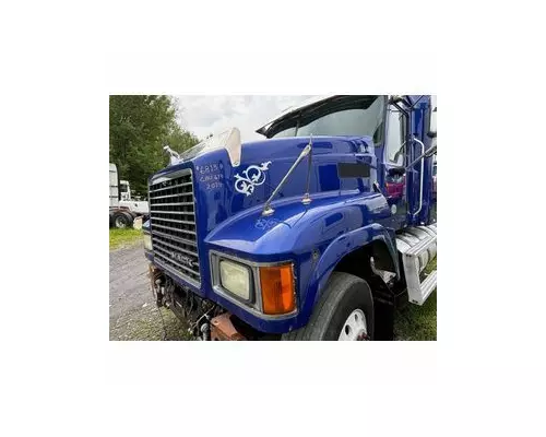 Hood MACK CHU613 Les Camions Gilbert