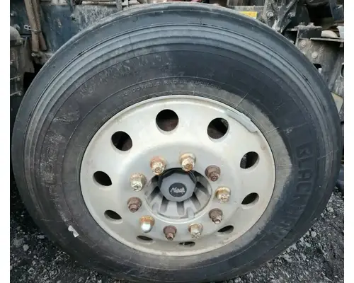 Spindle / Knuckle, Front Mack CHU613 Complete Recycling Group LLC