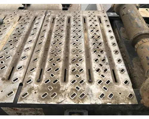 Catwalk Mack CHU Vander Haags Inc Cb