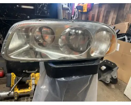Headlamp Assembly Mack CL613 Casey's Truck Salvage World