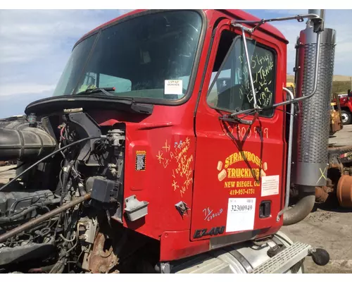 Cab MACK CL713 LKQ Heavy Truck - Goodys