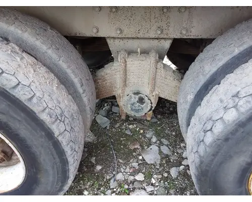 Cutoff Assembly (Housings & Suspension Only) Mack CRD 92-93 Caseyâs Truck Salvage World