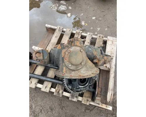 Rears (Front) Mack CRD92-93 Dixie Truck Centre