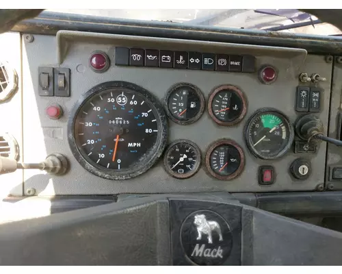 Instrument Cluster Mack CS250P Tony's Truck Parts